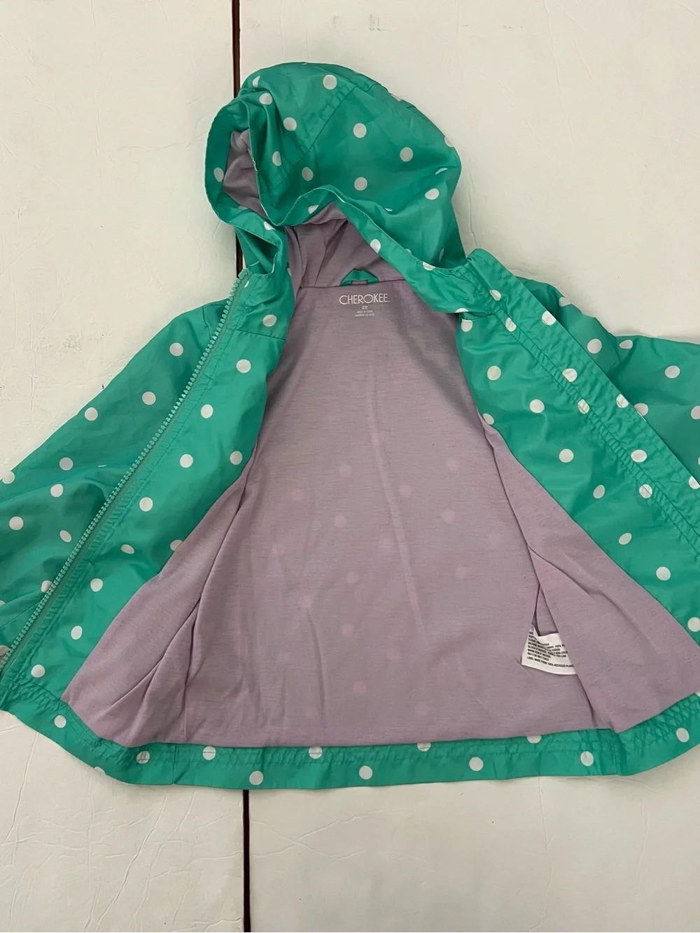 2T Cherokee Girls' Teal Polka Dot Hooded fully lined Rain Jacket NWOT never worn